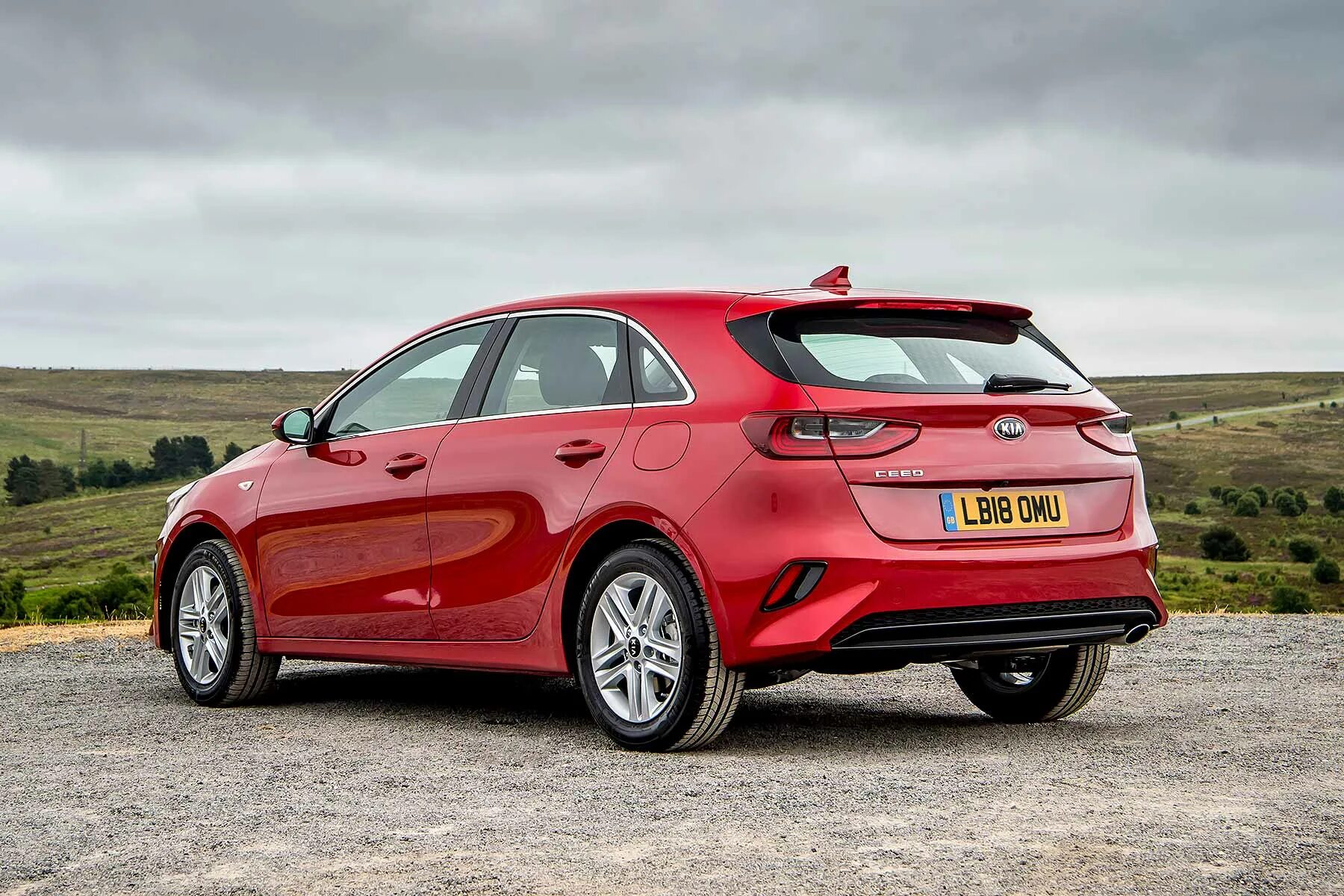 Bmw m3 2018. Мазда 3 красная 2018. Bmw i3 2018. Мазда 3 2018 синий. 3 2018.