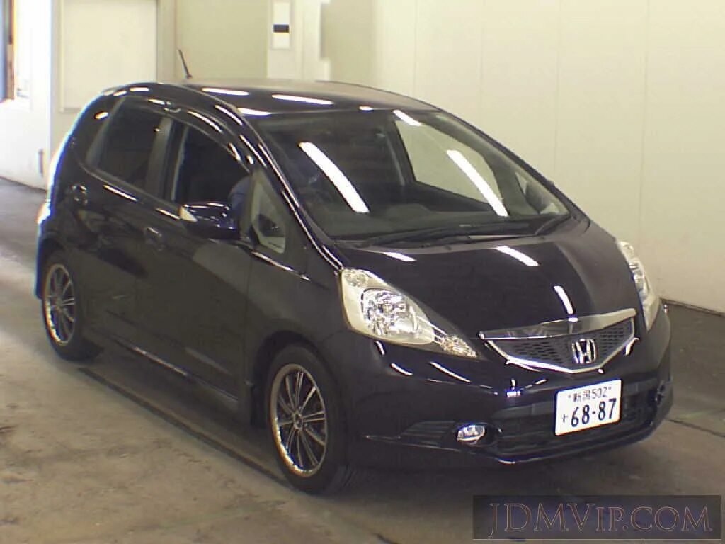 Honda fit ge8. Honda Fit RS 2009. Хонда фит РС 2009. Honda Fit ge7. Хонда фит ge8 RS.