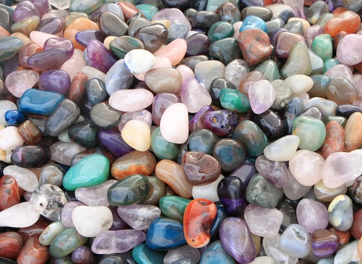 Разнообразие камней. Красивые камни. Минералы. Самоцветы.