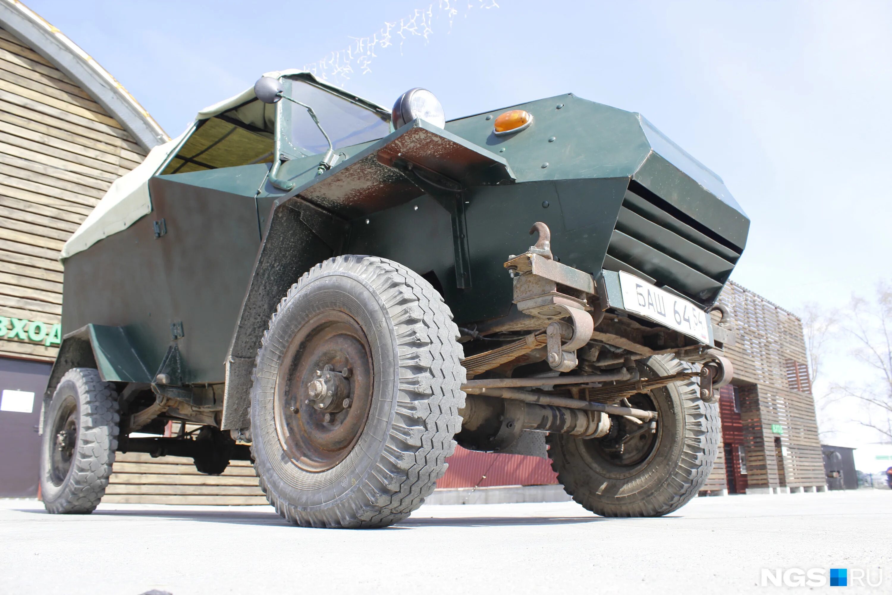 Баш маш. Баш-64. машина 1944 oresahty. автомобиль велес 1944 год. кшень восстановленная военная машина.