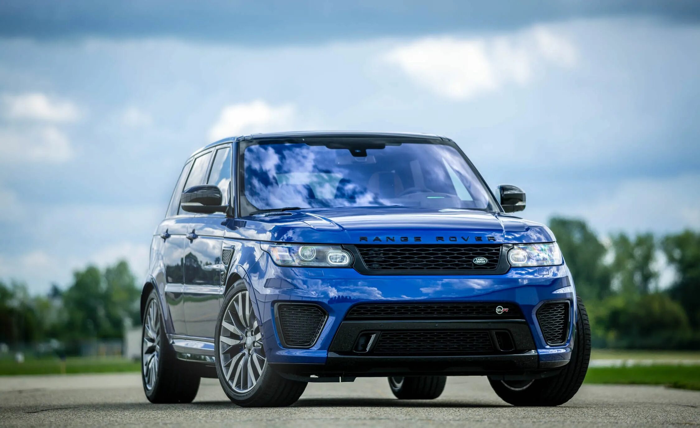 Rover rover sport svr. Range Rover Sport SVR 2013. Range Rover SVR. Range Rover SVR 2013. Рендж Ровер спорт 2.