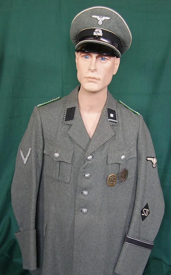 Сс светлый. Офицер СС Waffen-SS. Униформа 3 рейха SD. Одежда СС 3 рейха. SD Waffen SS форма.