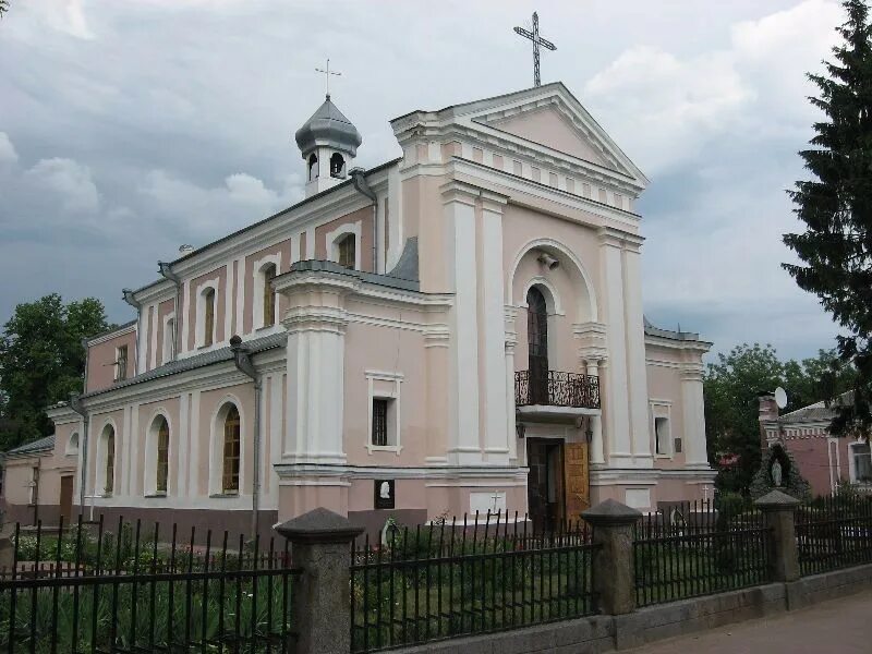 Костел Святой Варвары Бердичев. Католическая Церковь в Бердичеве. Костел босых кармелитов в Бердичеве. Хмельник костел. Бердычев