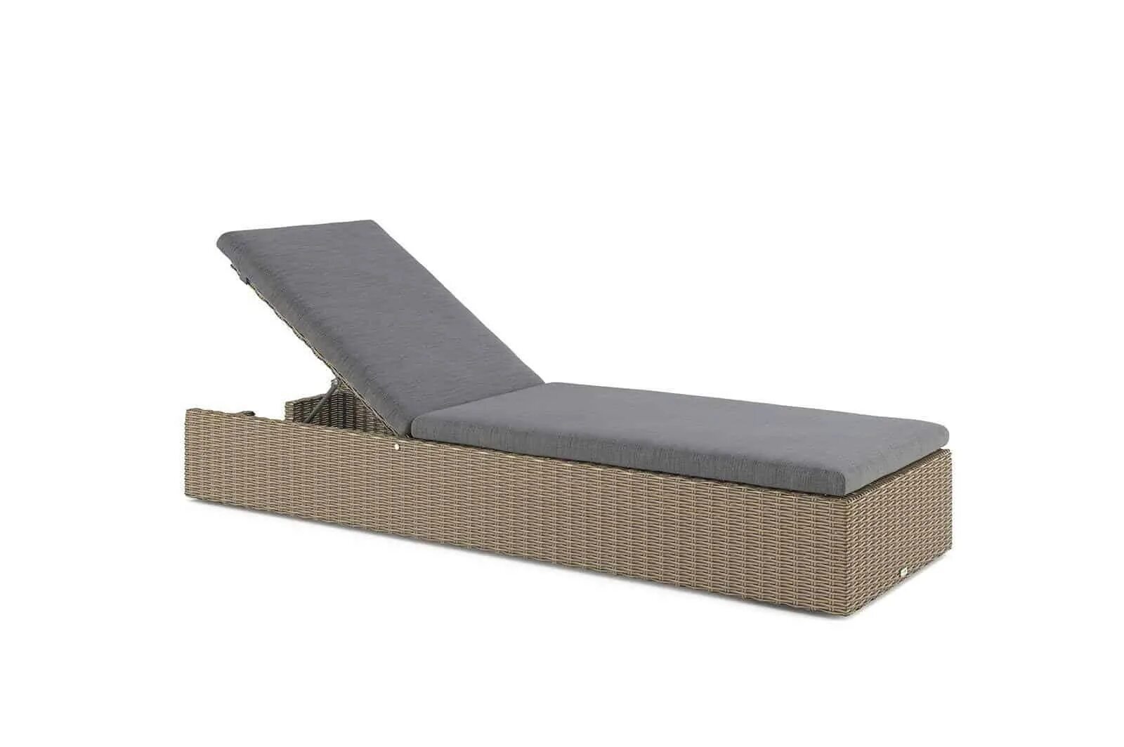 Алиса в стране чудес песенка. Песня слова текст. Лежак алисы в песне секрета 5. Лежанка для собак крупных пород. Алиса секрет ноты.