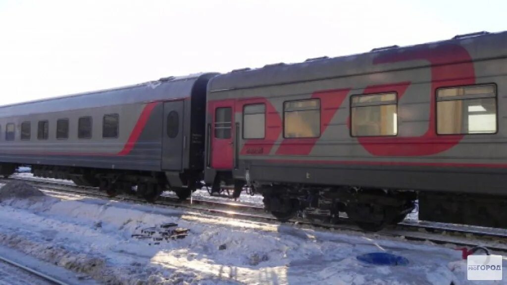 Поезд Микунь Кослан. Поезд Москва Новозыбков. Микунь Сыктывкар поезд. Станция Микунь поезд. Поезд киров анапа 2024 год