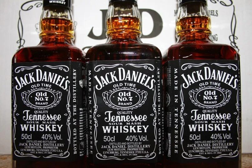 Как отличить джек. Джек Дэниэлс виски 1 литр оригинал как отличить. Jack Daniels виски.