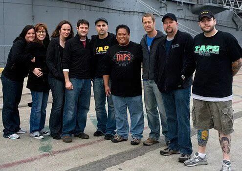 Ghost hunters corp. The ghost hunters. Ghost hunters фото. Ghost hunting. Ghost hunter (2004).