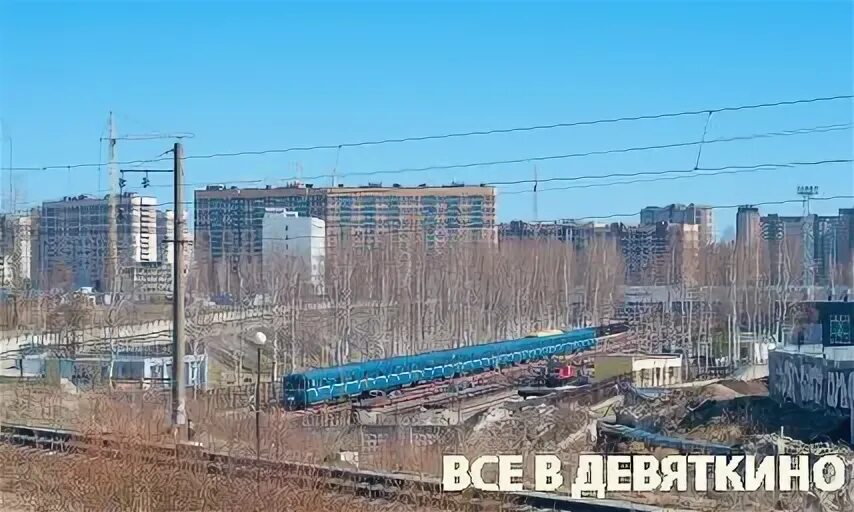 Метро "Комсомольская" (теперь "Девяткино") в день открытия