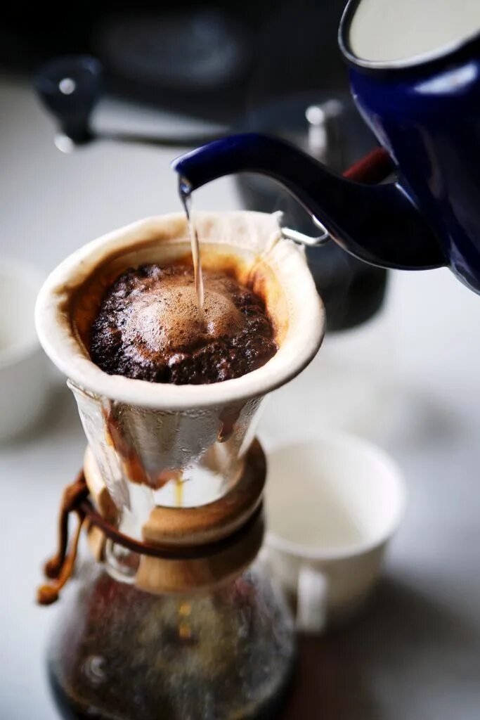 Кипящее кофе. Кофе. Чашка кофе. Красивый кофе. Утренний кофе.