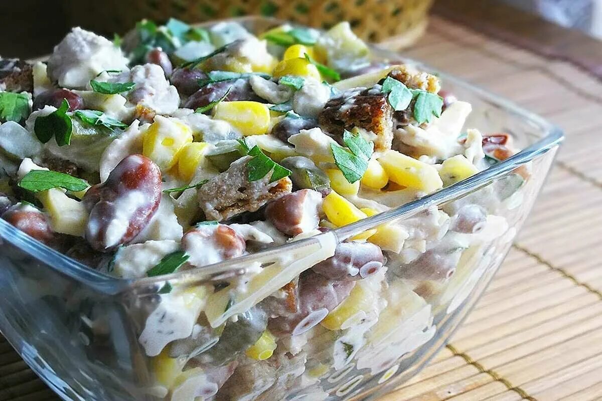 Какие нибудь салатики