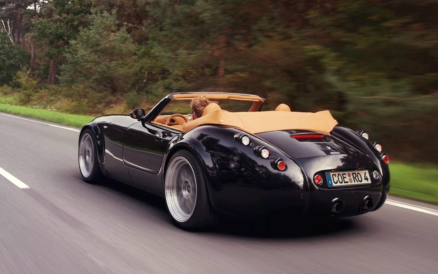 Wiesmann mf4. Вайсман родстер. Wiesmann gt mf5. Висман родстер mf5.