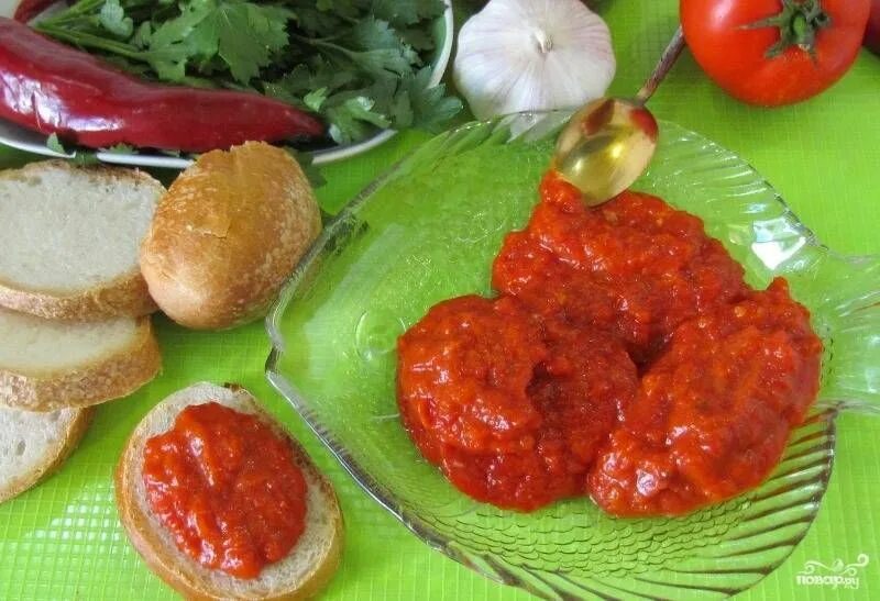 Лютеница по-болгарски рецепт. Лютеница классическая болгарская. Лютеница классическая болгарская. Болгарская лютеница. Лютеница классическая болгарская.