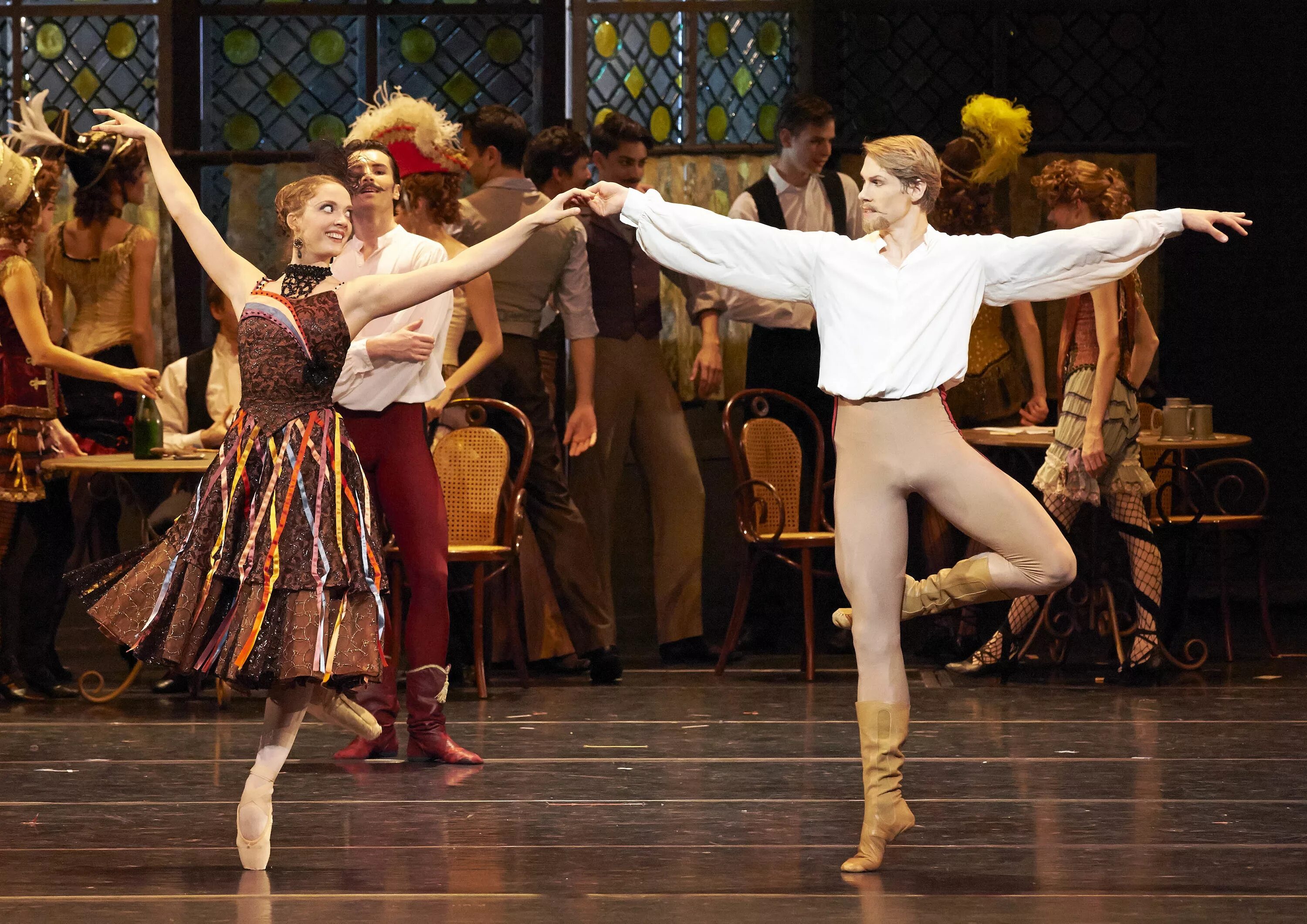 австрийский балетный театр. венская опера сцена. балет щелкунчик венская опера. балет щелкунчик дрезденская опера. современный балет симферополь.