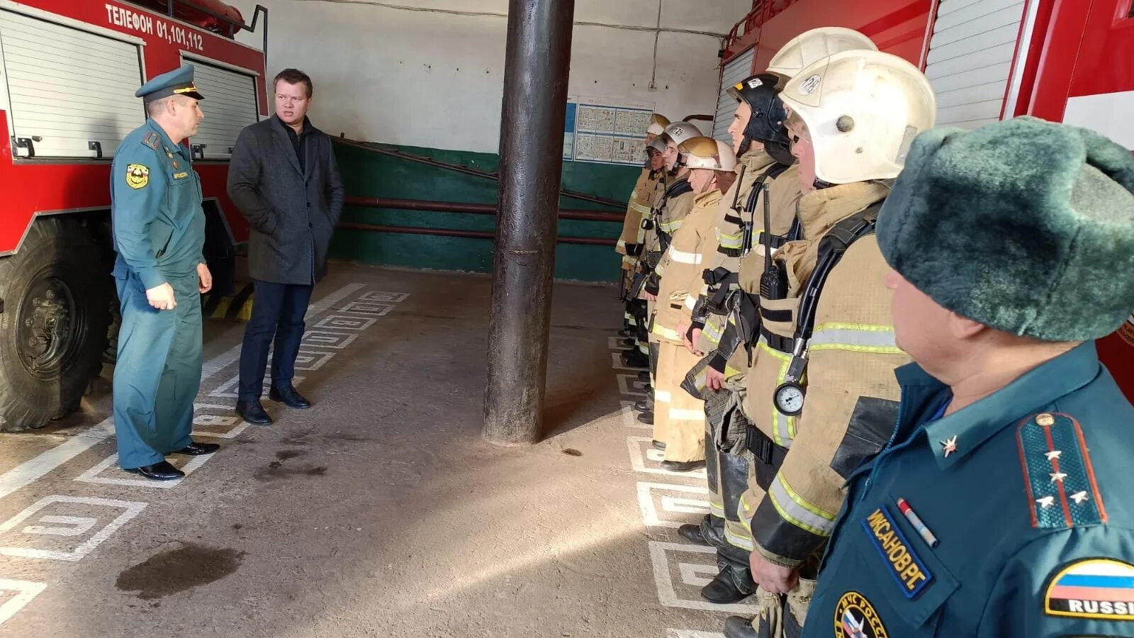 Гражданская оборона МЧС. Начальник пожарной части Хороль. Начальник пожарно спасательного отряда