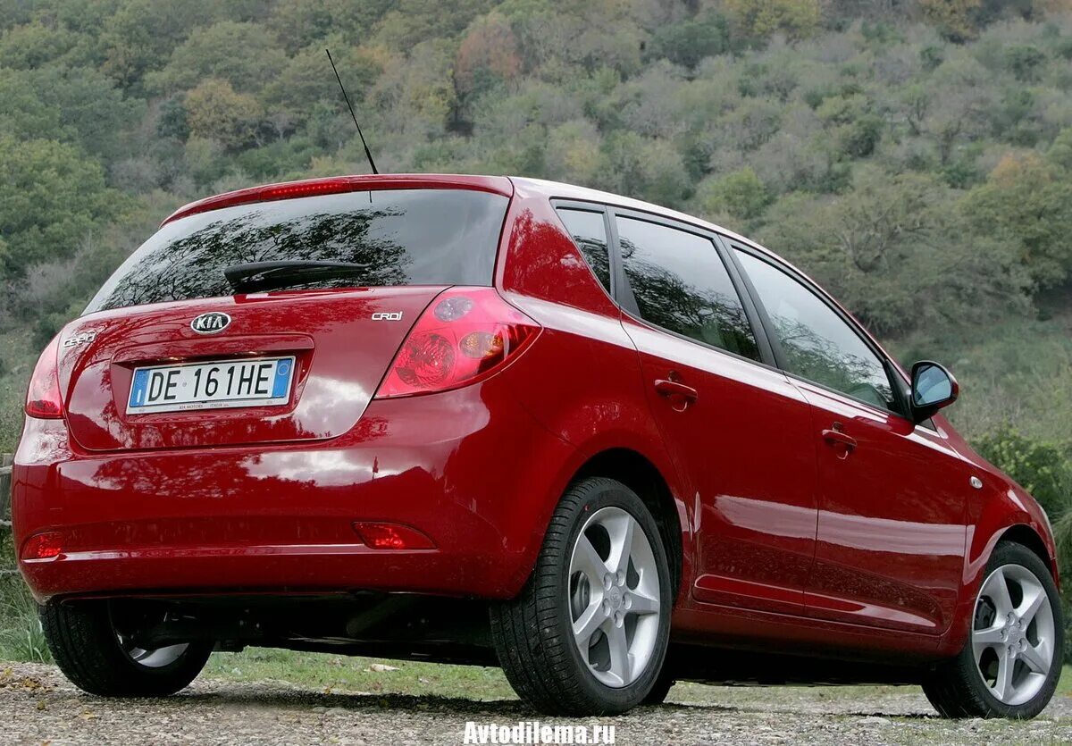 Сид первое поколение. Kia Ceed 2007. Кия СИД хэтчбек 2007. Kia Ceed 2007 хэтчбек. Kia Ceed ed 2010.