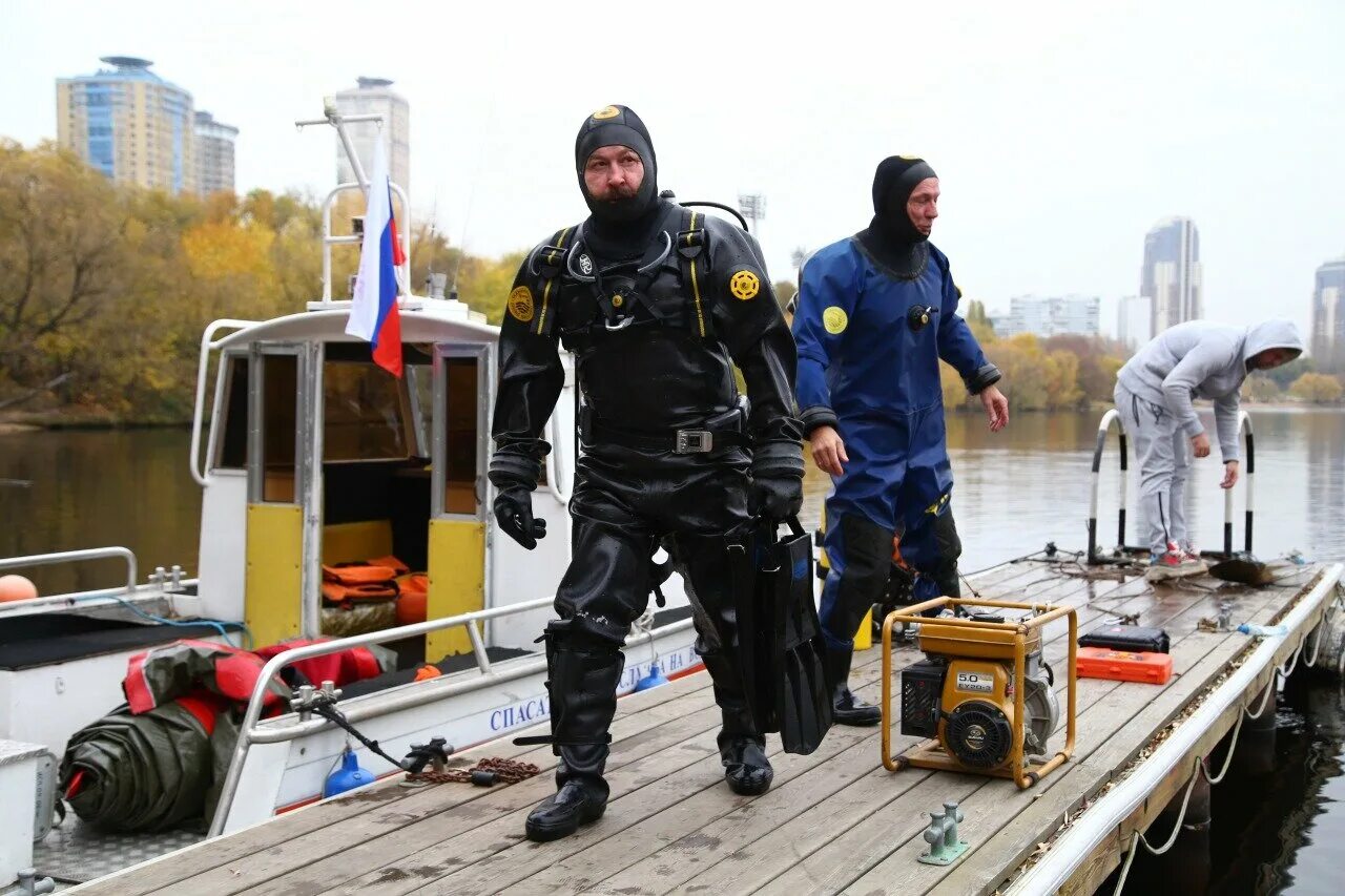 Московская спасательная служба. МГПСС. Спасательная служба на водных объектах. Спасатели на воде МЧС. Поисково-спасательная служба на акватории.