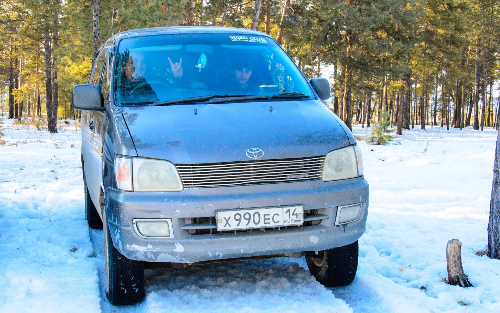 Тойота Ноах 1998 4 ВД. Toyota Town Ace Noah 1983. Тойота Таун айс Ноах 1998 г.в. Таун айс Ноах салон. Таун айс 2001