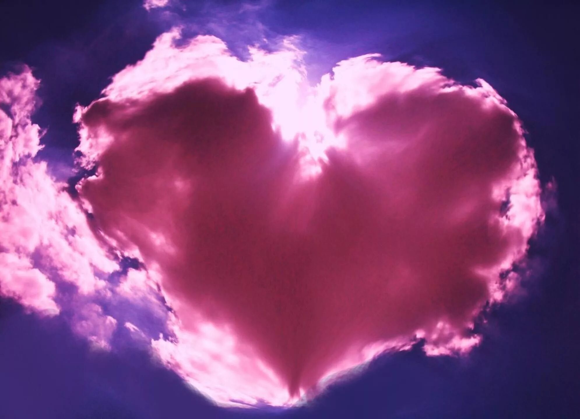 Видео про розовые. Красивое сердце. Красивые сердечки. Необычные сердечки. Облако в виде сердца.
