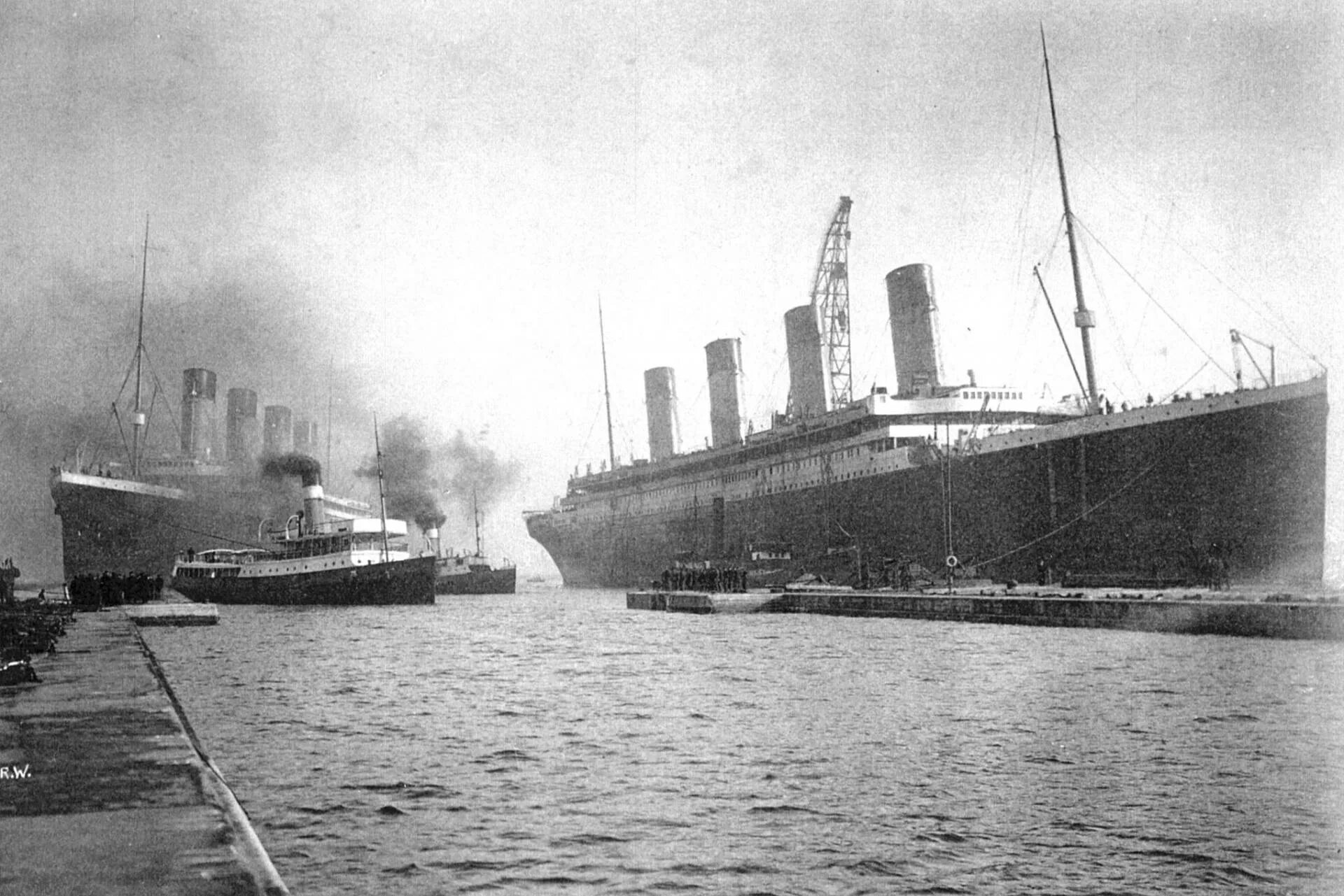 Отследить пароход в реальном. Титаник пароход 1912. Корабль Титаник 1912. Порт Саутгемптон Титаник. Титаник фото корабля 1912.