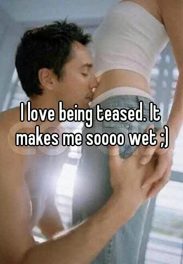 Гладит животик девушке. Девушка поглаживает живот. Поглаживание живота беременной. Парень целует девушку в животик. Мужчина гладит женщине животик.