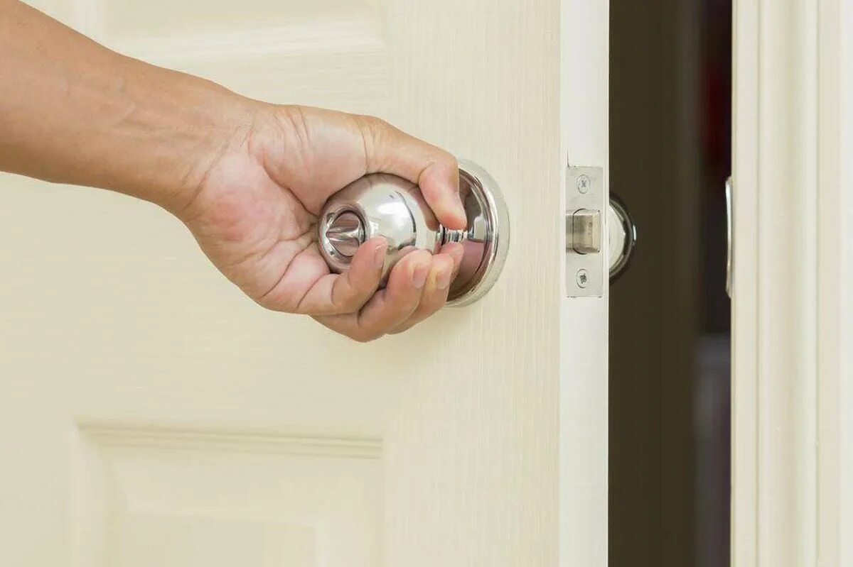 When i opened the door
