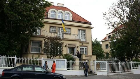 Консульство в праге