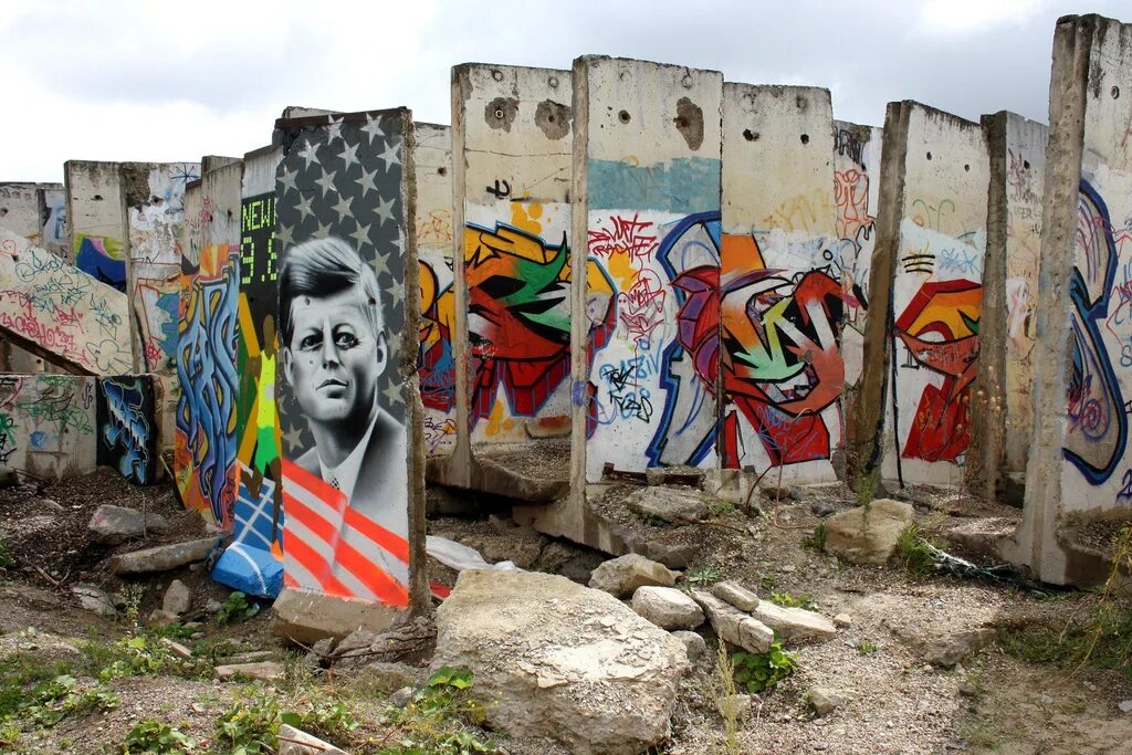 Стена сегодня. Берлинская стена (berlin wall). «берлинская стена» (berliner mauer).. достопримечательности германии берлинская стена. 1995 берлинская стена.