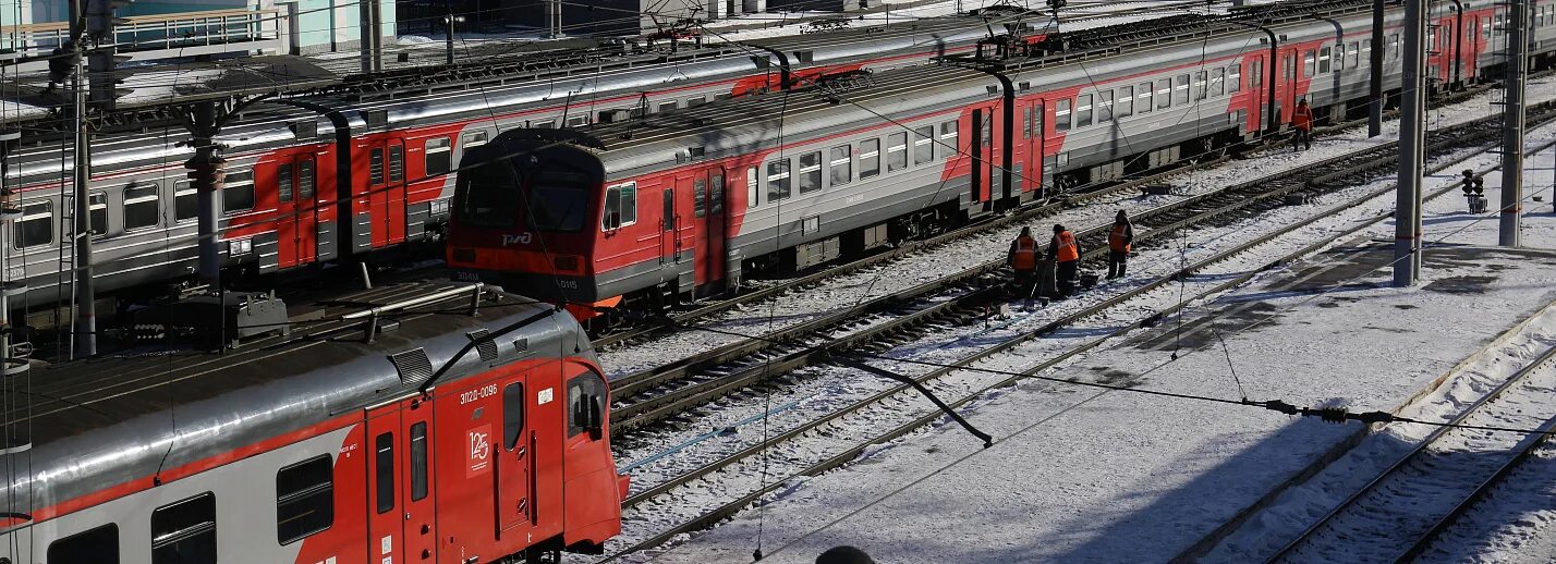 Поезд новосибирск татарская. Электропоезд Новосибирск Татарск. Новые электрички в Новосибирске. Поезд времени. Скоростные поезда в Новосибирске.