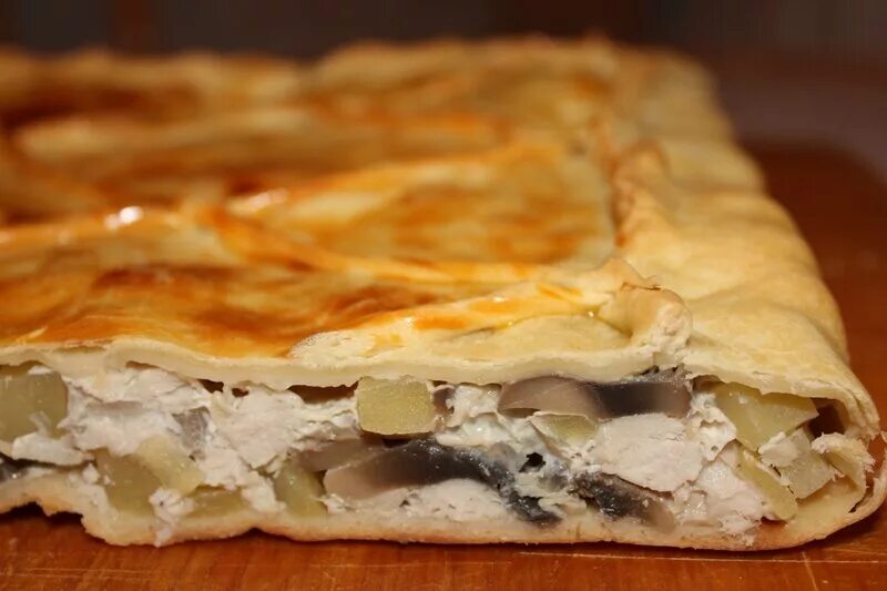 курник рецепт слоеное. мордовский курник. курник рецепт слоеное. пирог с картошкой. курник расстегаи кулебяка.