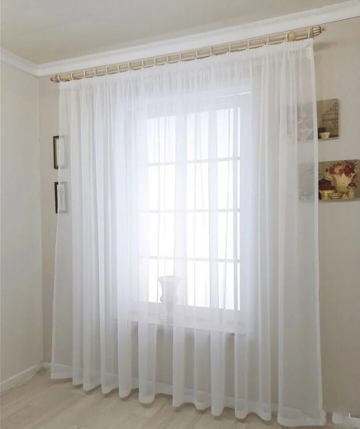 Голубая тюль. Белая тюль вуаль в гостиную. Тюль вуаль ширина 500 см высота 250 см. Тюль вуаль на окнах. Тюль вуаль на окнах.