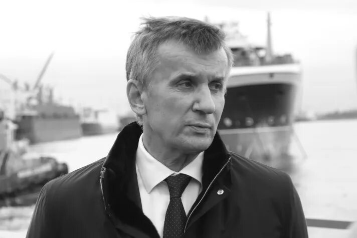 Адмиралтейские верфи генеральный. Бузаков. Ген директор адмиралтейских верфей. Ао адмиралтейские верфи генеральный директор. Генеральный директор адмиралтейские верфи.