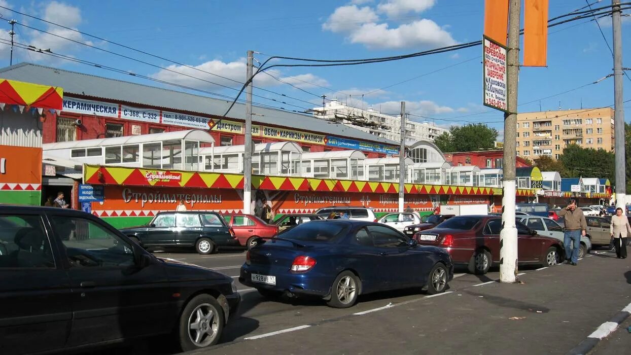 Ленинградский рынок в москве. Где в москве находится москворецкий рынок адрес. Москворецкий рынок строительный. Москва болотниковская 12 москворецкий рынок. Симферопольский бульвар 11 москворецкий рынок.