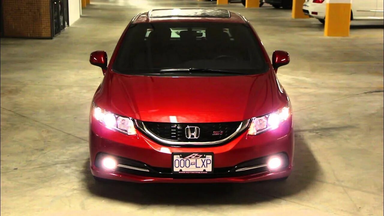 Артикулы хонда цивик 4д. Свет фар Honda Civic 4d. Задний свет Цивик 4в. Цивик 4д свет ночью. Линзы для Цивик 2013.