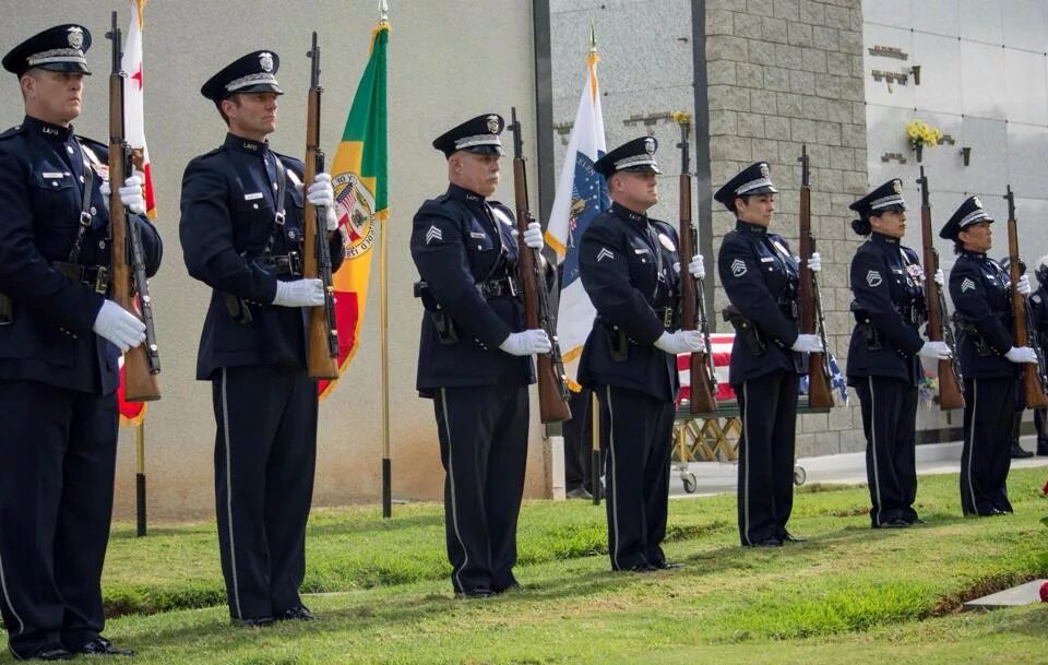 Парадная форма сша. Lapd honor guard. форма почетного караула сша. парадная униформа полиции сша. парадная форма полиции сша.