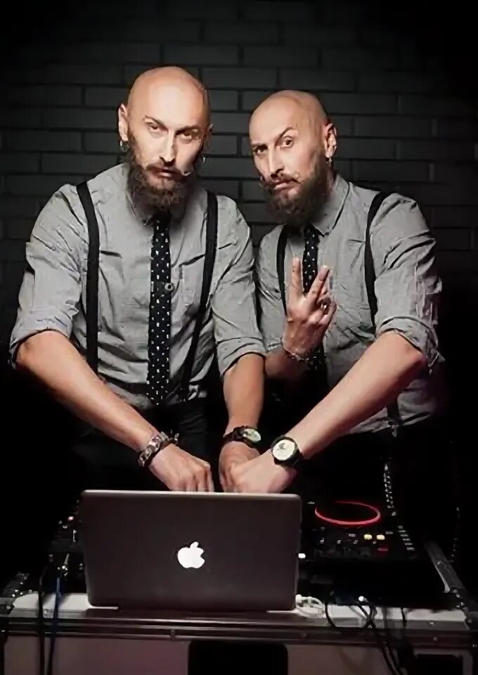 Песни s brother s. DJ Project s-brother-s. Диджей Проджект. Братья диджеи Близнецы с бородой. Братья Близнецы диджеи.