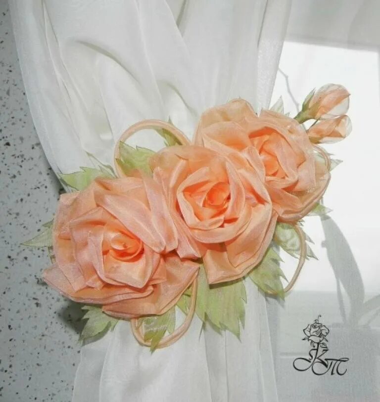 Цветы из вуали для штор. Цветы из тюля и органзы. Цветы из органзы для штор. Цветы из органзы. Цветы из вуали для штор.