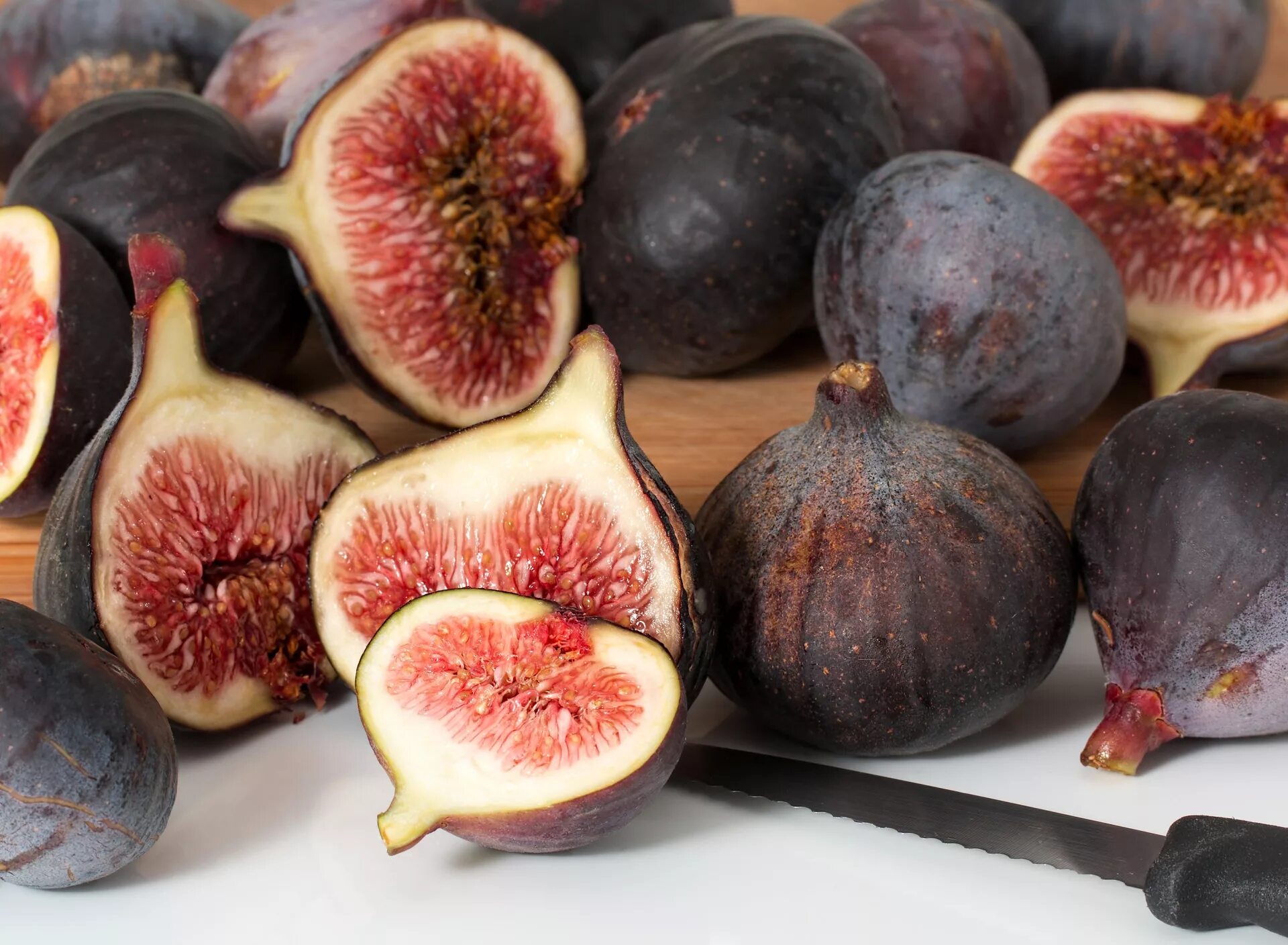 Инжир зеленый. Инжир панаше. Как иначе называют инжир. Как иначе называют инжир. Инжир беянс.