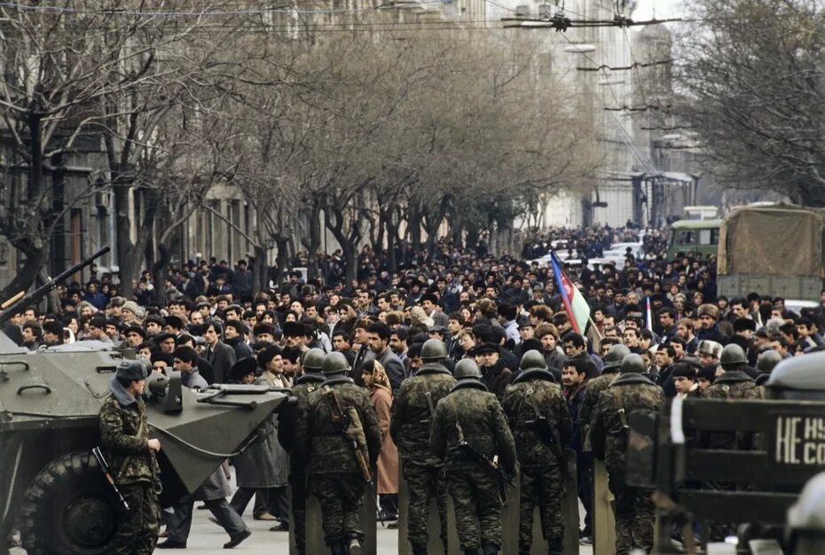 20 января можно. 1990 Год Советская армия в Баку. Ввод войск в Баку в январе 1990.