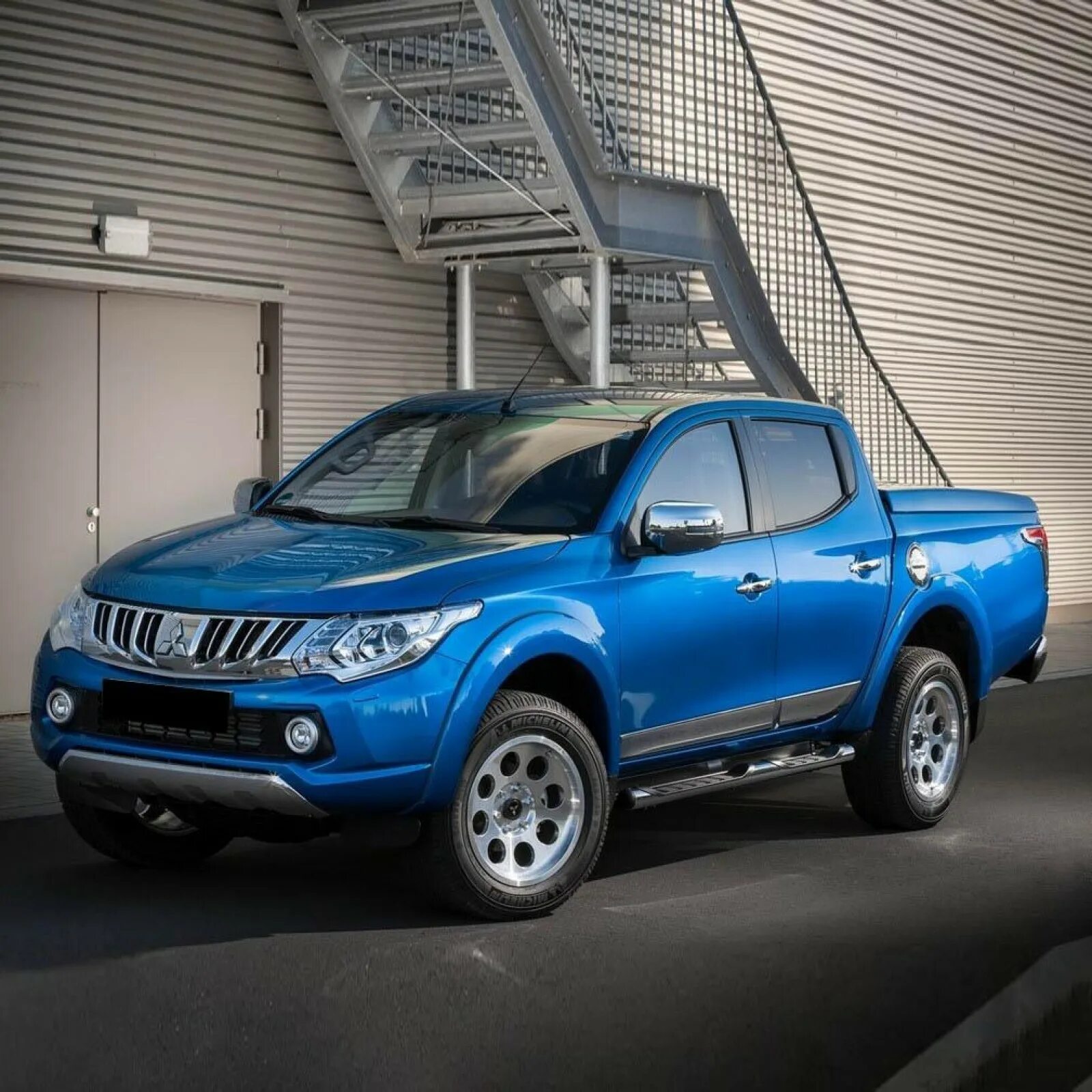 Mitsubishi l200 2014. Mitsubishi l200. L200. L200 2016. Митсу л200.