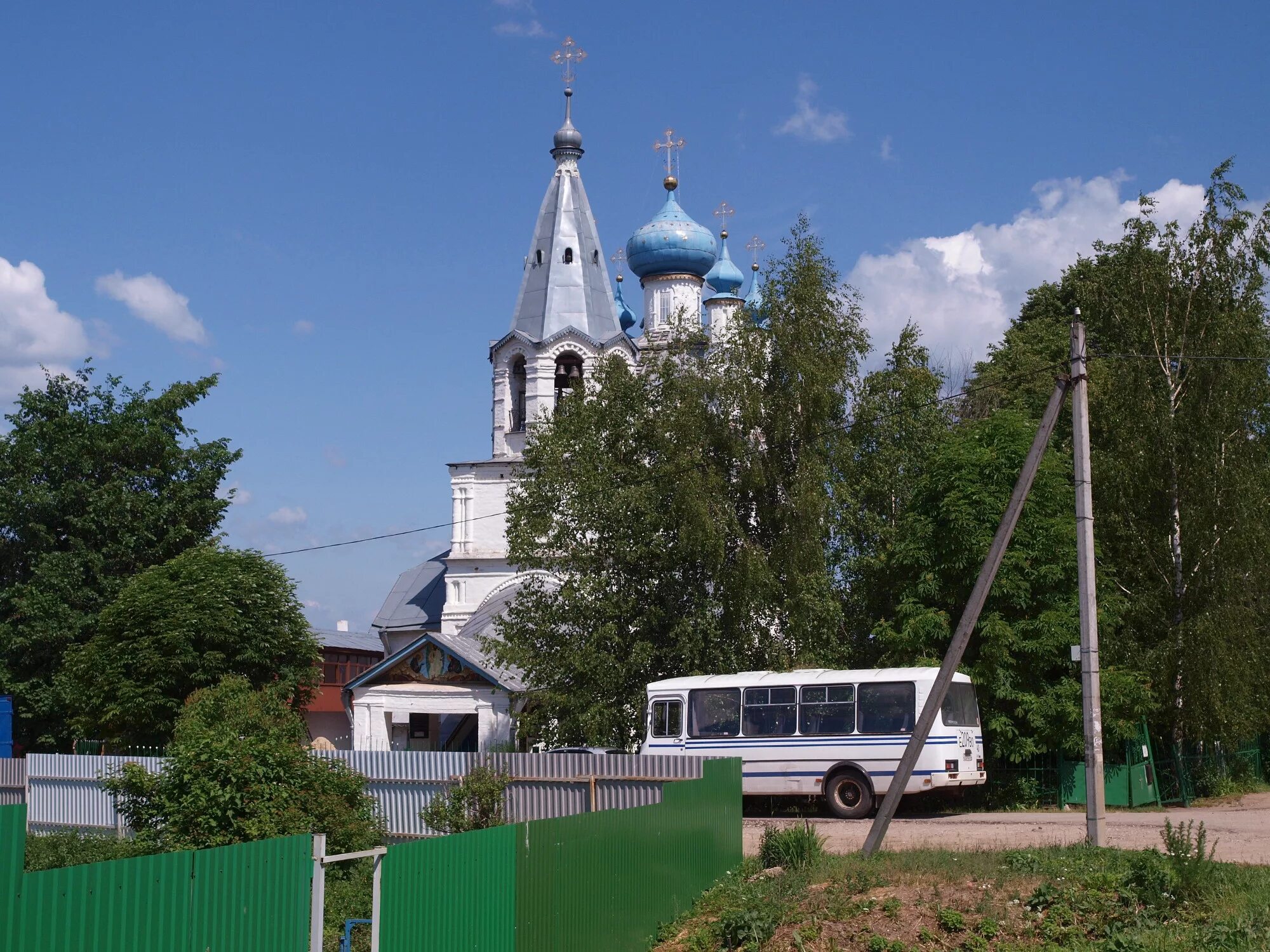 Спас загорье калужская область. Спасо-Преображенский храм (спас-Загорье). Церковь в спас Загорье. Спас-Загорье Калужская область храм. Спасо-Преображенский храм (спас-Загорье) Обнинск.