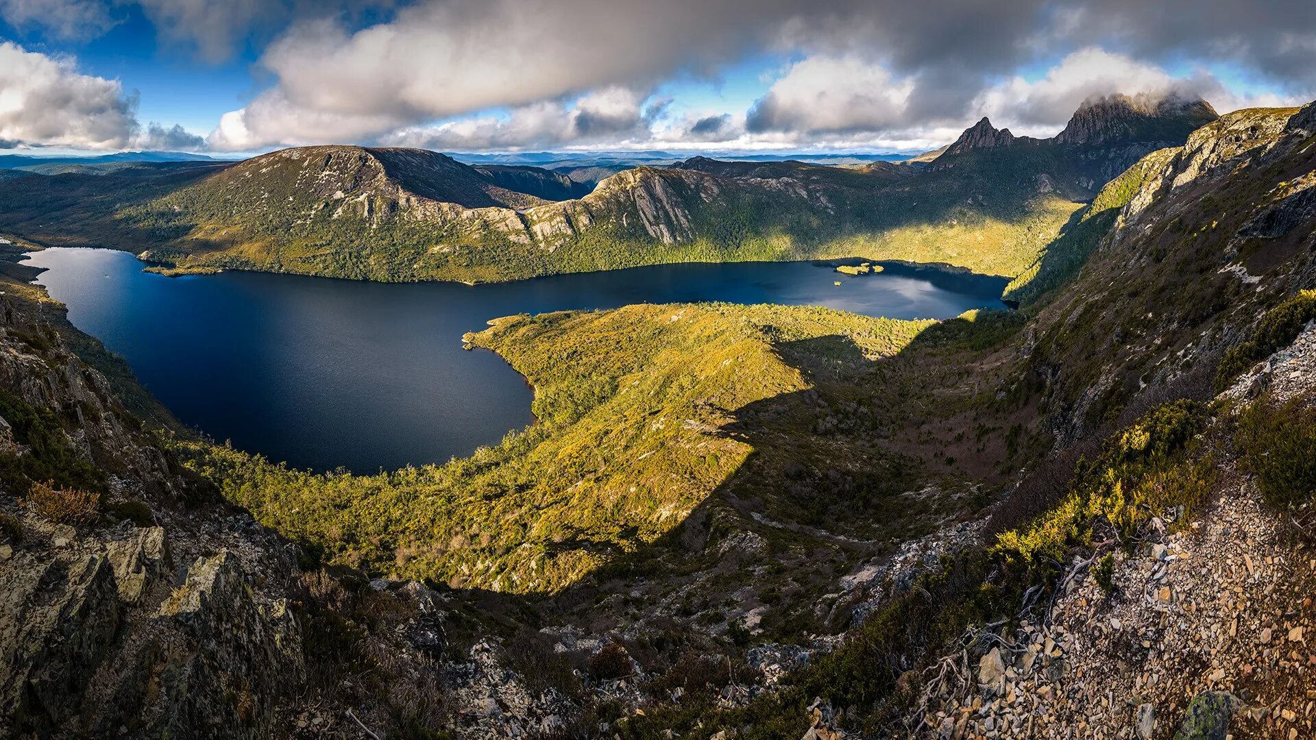 Сент-Клэр (озеро, Северная Америка). Крейдл (гора, Тасмания). Крейдл-Маунтин — Лейк-сент-Клэр. Озеро сент Клэр. Озеро на севере южной америки