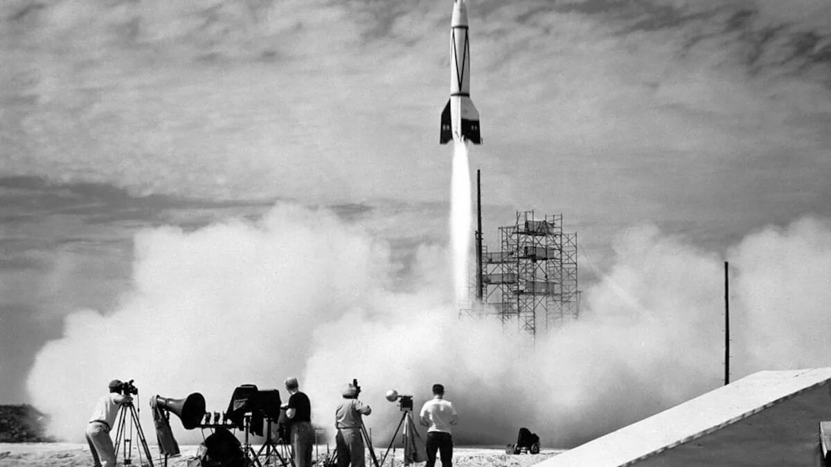 Первый американский спутник 1958. Ugm-27 polaris. Первые американские ракеты. Первые американские ракеты. Titan 1 ракета.
