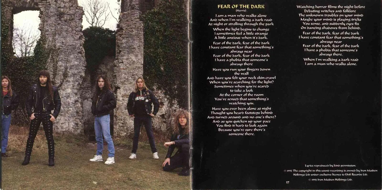 Английская песня бойся. Iron Maiden "Fear of the Dark". Iron Maiden Fear of the Dark 1992. Айрон мейден Fear of the Dark. Iron Maiden Fear of Dark альбом.