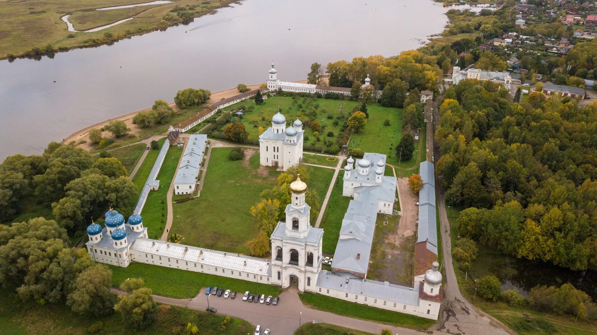 Свято-Юрьевский монастырь Великий Новгород. Свято-Юрьев мужской монастырь Великий Новгород. Юрьевский мужской монастырь Великий Новгород. Свято-Юрьева монастыря в Великом Новгороде. Сайты вел новгорода