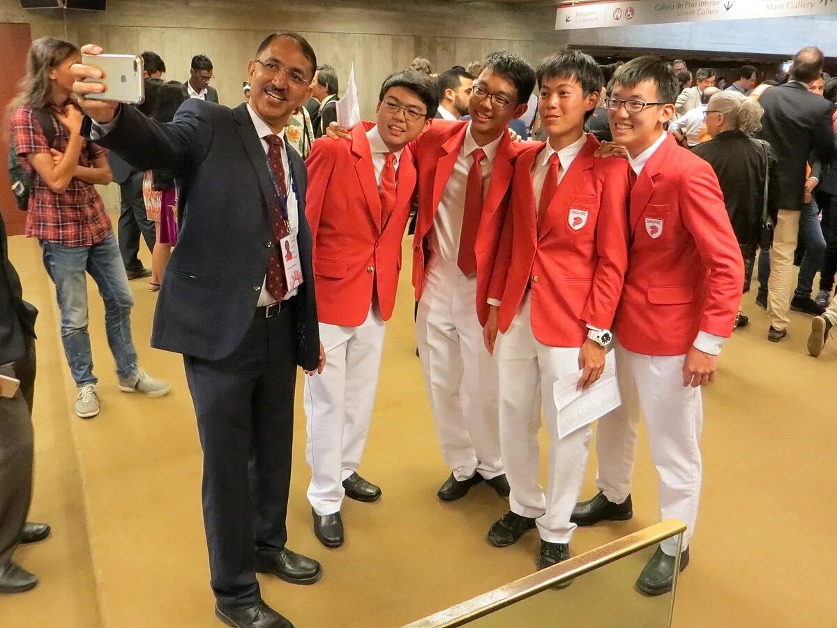 Physics olympiad. International physics olympiad. international physics olympiad 2025. international physics olympiad (ipho) 2015 команда из россии. команда сингапур.