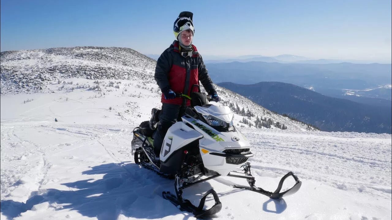 Снегоходы тест драйв. БРП саммит 2019. Шерегеш снегоходы. Езда на снегоходе в горах. Снегох Санкт.