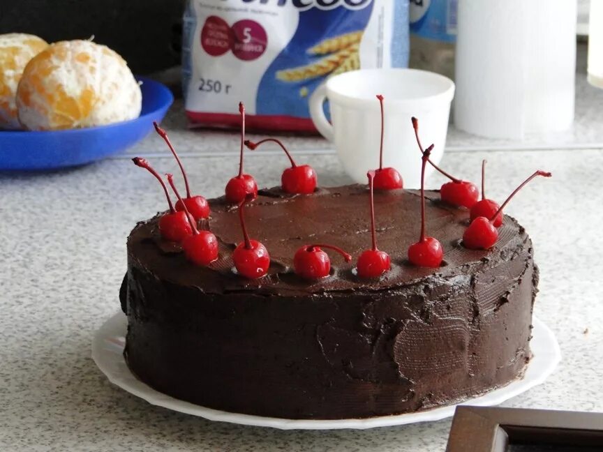 тортики на заказ в москве. свадебный торт на подставке 3 яруса. украшение торта пьяная вишня. торт егорик. торты щербинка.