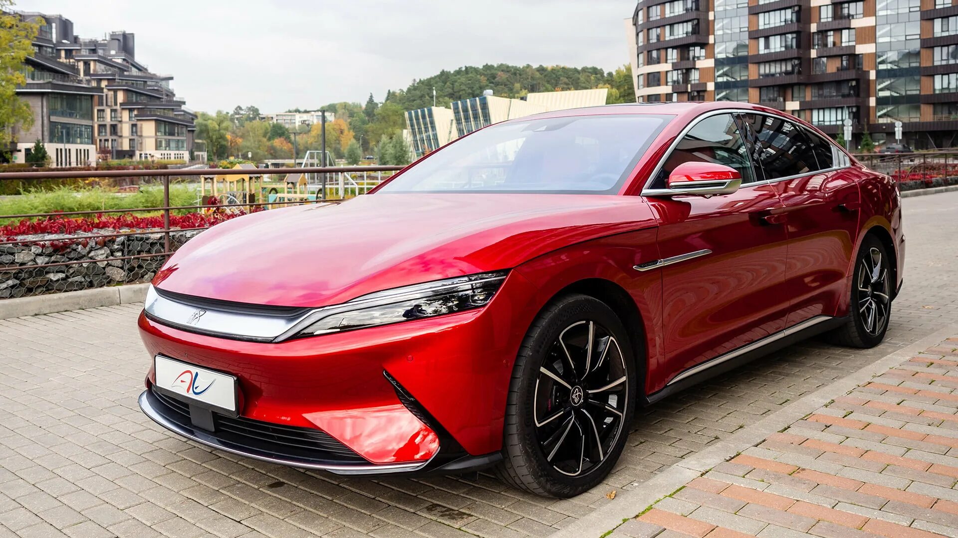 Byd москва. Byd москва. Byd han ev 2022. Byd han ev 4wd 2021. Jet car автосалон москва.