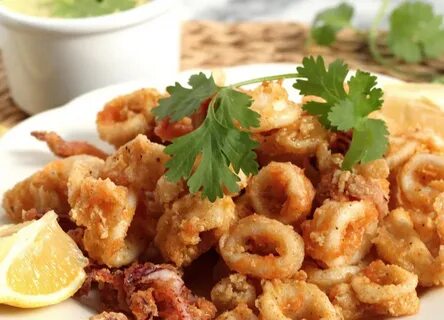 Кальмары с яйцами жареные