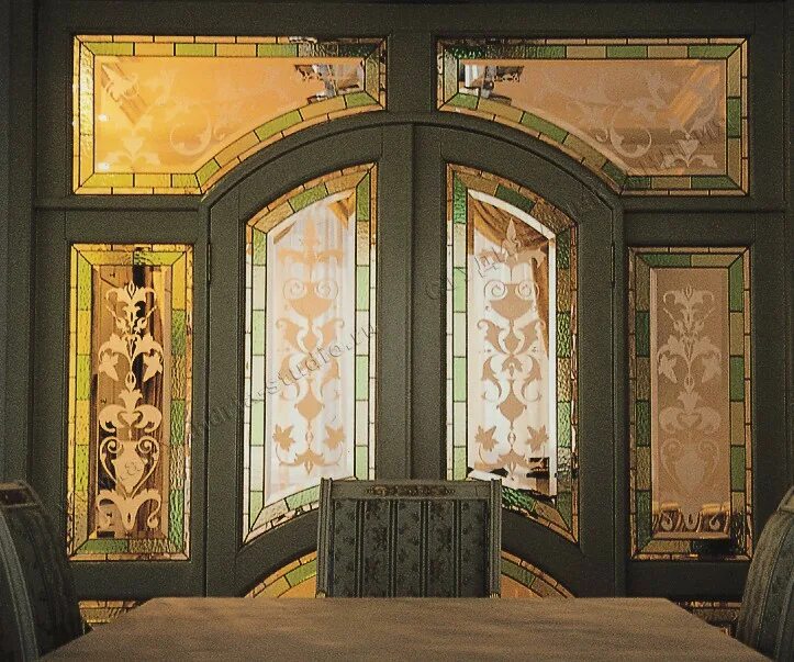 Александрия витражи. Витражи на потолке в интерьере. Зеркало в холле в частном доме. Витражные окна листья. Студия александрия.